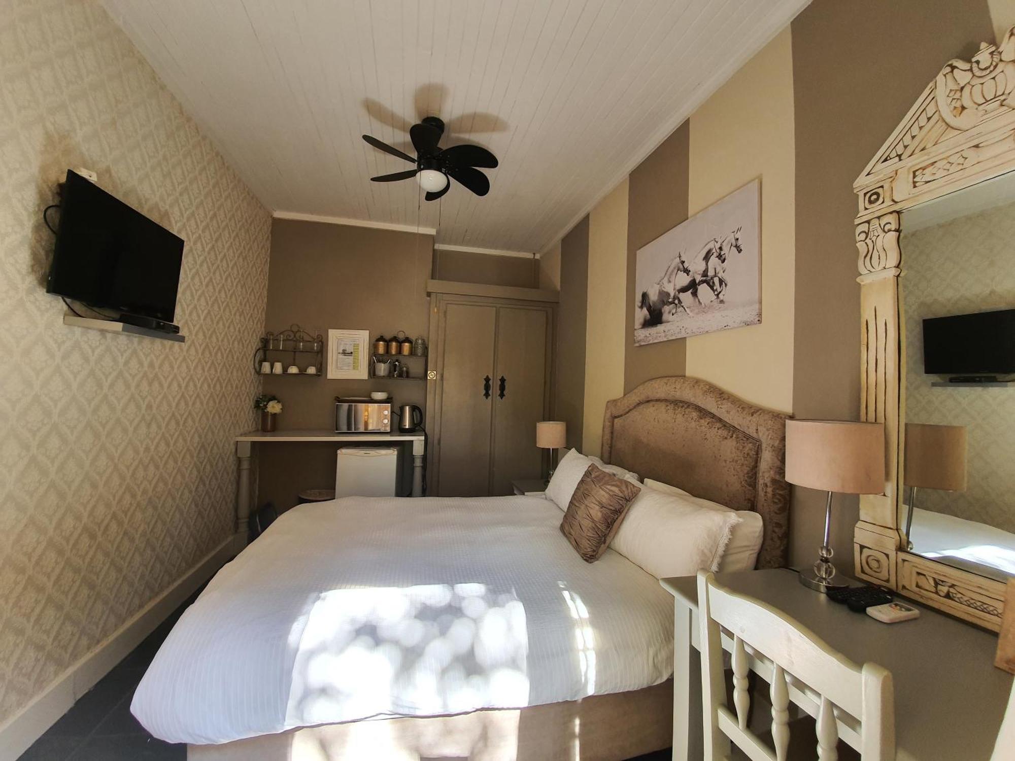 Waterhouse Guest Lodge In Muckleneuk Pretoria-Noord Quarto foto